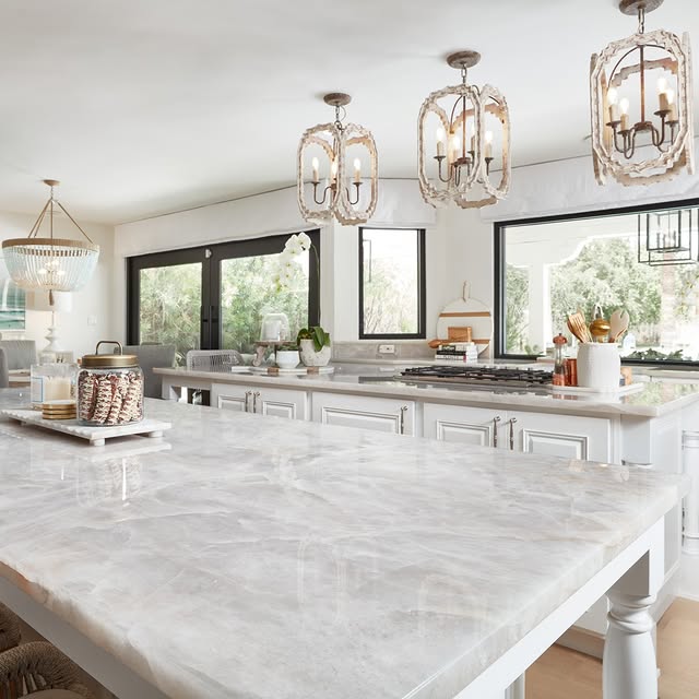 Travertine for Construction Projects: A Practical Selection Guide